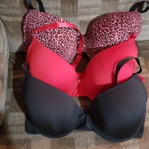 Set of 3 bras 42D